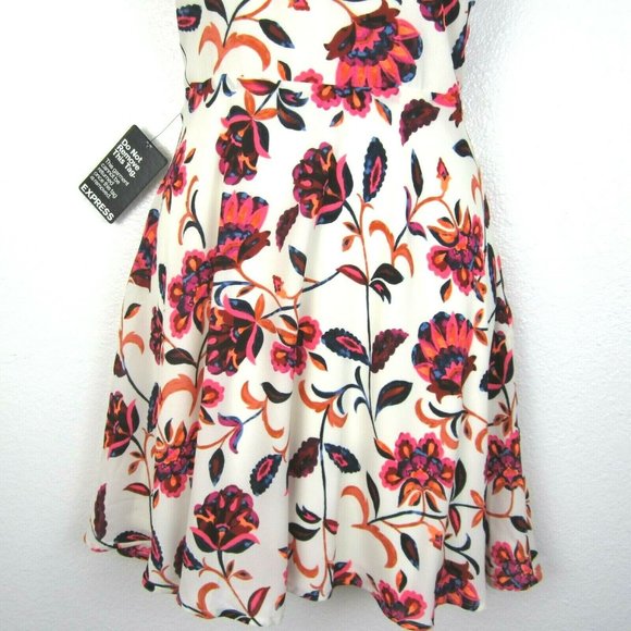 Express Halter Dress Floral 2 NEW Fit & Flare - Picture 4 of 8